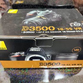 【美品】Nikon ニコン D3500 18-55 VR Kit