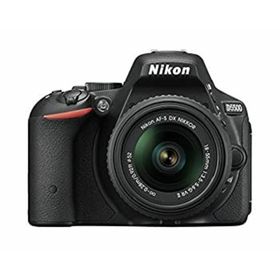 【中古】「非常に良い」Nikon デジタル一眼レフカメラ D5500 18-55 VRII レンズキット ブラック 2416万画素 3.2型液晶 タッチパネル D5500LK18-55BK(デジタル一眼)