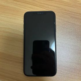 Apple iPhone 11 ブラック 本体