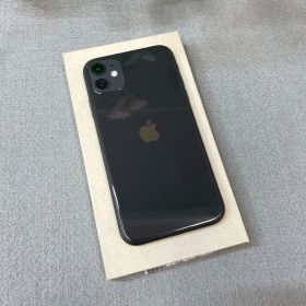 iPhone 11 64GB ブラック 国内版 SIMフリー 送料無料
