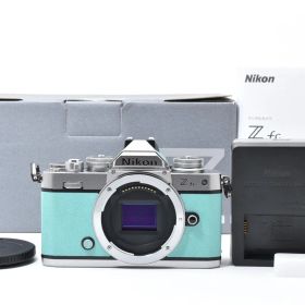 【返品保証】★極上品★ニコン Nikon Z fc ボディ Zfc シルバー プレミアムエクステリア ミントグリーン 《ショット数:411回》★ L746#7214