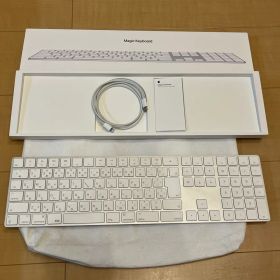 Magic Keyboard（テンキー付き）- ⽇本語（JIS）