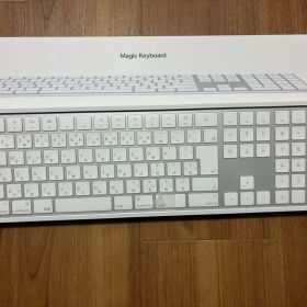 Apple Magic Keyboard(テンキー付き)- 日本語 シルバー