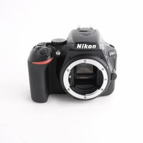 【中古】(ニコン) Nikon D5600 ボディ