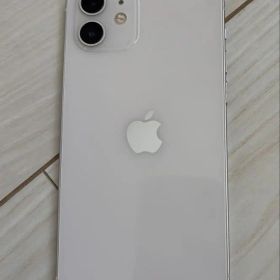 値下げ！Apple iPhone 12 ホワイト 本体 美品