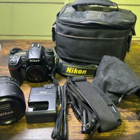 KA93 Nikon D7000本体 レンズカバン 充電器 デジタル一眼レフ
