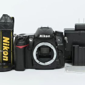 【美品】 Nikon D7000 ボディ 《ショット数3613》