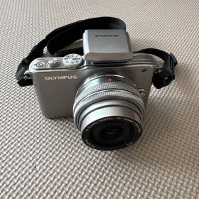 OLYMPUS PEN Lite E-PL3