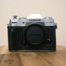 FUJIFILM X-T50 ミラーレス一眼 本体