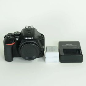 [美品 | シャッター数15,290回｜バッテリー2個付] Nikon D5600 [ボディ] | Nikon Fマウント