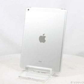 ソフマップ 〔中古品〕 iPad 第6世代 32GB シルバー MR6P2J／A docomoロック解除SIMフリー【377】