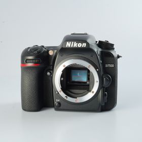 ニコン(Nikon)のNikon ニコン D7500 20.9MP [ 8,288 Shots ] デジタル一眼レフカメラ(デジタル一眼)