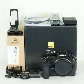 [美品 | シャッター数4,290回｜バッテリー2個・ブラケット付] Nikon Z6III [ボディ] | Nikon Zマウント