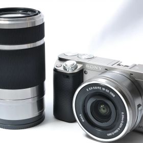 【中古】【1ヶ月保証】 ソニー SONY α6000 ダブルズームレンズキット シルバー ILCE-6000Y S ミラーレス一眼