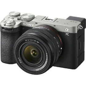 【新品・2営業日で発送】SONY ソニー デジタル一眼カメラα7C II ズームレンズキット シルバー(Eマウント)(ILCE-7CM2L／S)
