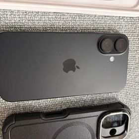 Apple iPhone 16 128GB アメリカ シャッター音 無音