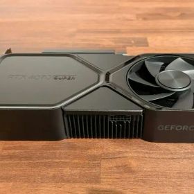 NVIDIA RTX 4070 SUPER (Founders Edition)