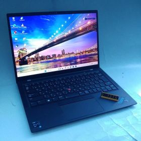 ThinkPad X1 Carbon 14㌅ i7 11世代 16G 476G
