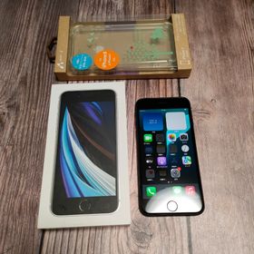 iPhone SE 第3世代 64GB ミッドナイト バッテリー87% 美品(スマートフォン本体)
