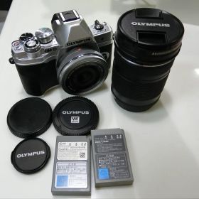 OLYMPUS OM-D E-M10markIV ダブルレンズキット