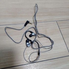 SENNHEISER IE200