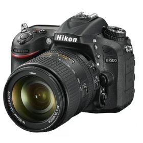【中古】（新古品） Nikon デジタル一眼レフカメラ D7200 18-300VR レンズキット D7200LK18-300