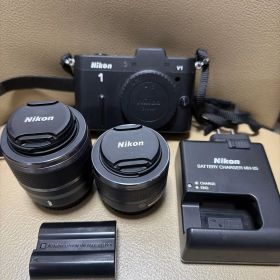 Nikon 1 V1 ミラーレスカメラ ダブルレンズキット！