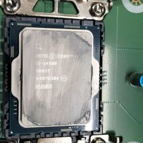 Core i5-14500 CPU ほぼ未使用