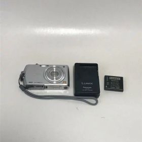 【中古】パナソニック デジタルカメラ LUMIX FX70 シルバー プレシャスシルバー DMC-FX70-S カメラ 一眼レフ ミラーレス レンズ 中古 人気 おすすめ 高画質