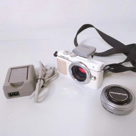 OLYMPUS ミラーレス一眼 PEN E-PL7 14-42 EZレンズキット