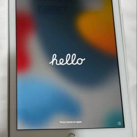 iPad 第6世代 32GB シルバー Wi-Fiモデル 最大容量97%