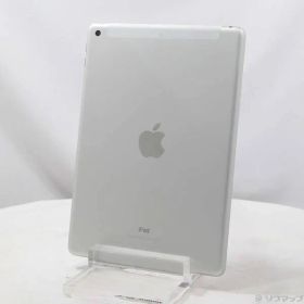ソフマップ 〔中古品〕 iPad 第6世代 32GB シルバー MR6P2J／A docomoロック解除SIMフリー【348】