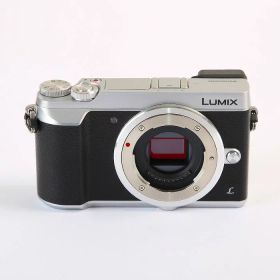 【中古】 (パナソニック) Panasonic DMC-GX7MK2-S【中古カメラ デジタル一眼】 ランク：AB