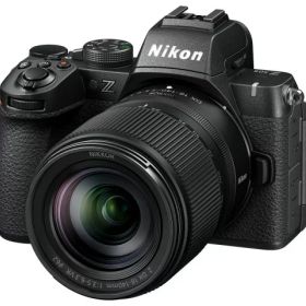 【ポイント10倍】 ニコン デジタル一眼カメラ Z50II 18-140 VR レンズキット 【P10倍】