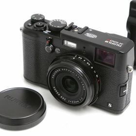 【中古】【並品】富士フイルム X100S ブラック リミテッドエディション CA01-B1991-2P2A コンデジ デジカメ 限定モデル 黒 35mm F2 中古