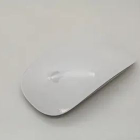 【中古】Apple Magic Mouse 2 (2015) シルバー MLA02J/A【札幌南2条】保証期間１週間