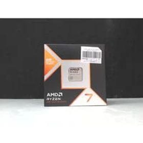 中古 AMD Ryzen 7 9850X3D (AM5/4.7/104M/C8/T16/120W) 188690 状態： C:並品