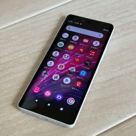 Rakuten Hand 5G P780 ホワイト eSIM対応