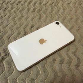 Apple iPhone SE (第3世代) 64GB スタートライト③