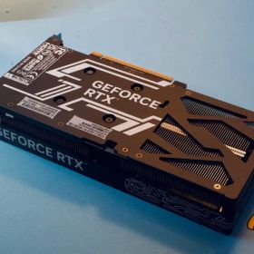 玄人志向GEFORCE RTX 5060Ti 16GB グラフィックボード