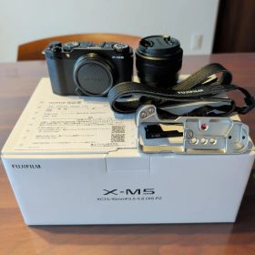 【美品、おまけ付き】3月購入 FUJIFILM X-M5 レンズキット ブラック