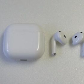 【中古品】Apple AirPods 4 NC アップル エアポッズ4 アクティブノイズキャンセリング A3059 A3055 A3056 ワイヤレスイヤホン 送料無料！ エアーポッズ