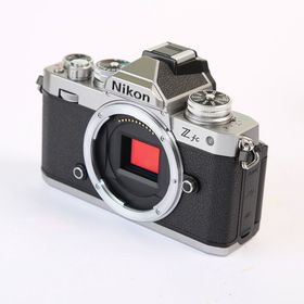 ニコン(Nikon)の【中古】(ニコン) Nikon Z FC ボデイ シルバー(ツーリストモデルデ日本語表示無シ)(コンパクトデジタルカメラ)