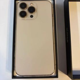 Apple iPhone 13 Pro Gold 本体