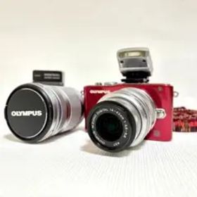 【OLYMPUS】 PEN Lite E-PL3【レンズ2本・ストラップ付き】