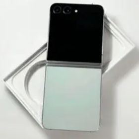 Samsung Galaxy Flip 5