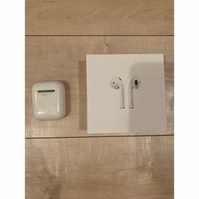 アップル(Apple)のAPPLE AirPods イヤホン MMEF2J/A(ヘッドフォン/イヤフォン)