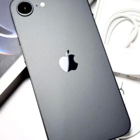 iPhone 16e 新品 72,000円 中古 68,178円 | ネット最安値の価格比較