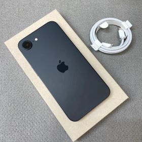 バッテリー98% iPhone 16e 128GB ブラック Apple版