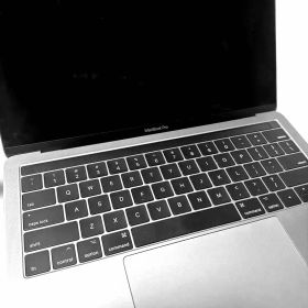 【値下げOK】MacBook Pro 2016 本体 MacBook Pro 2016 13型 新品 54,000円 中古 14,000円 | ネット最安値の